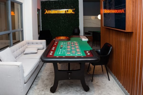 Roulette Table - Image 2