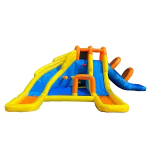 Location petit château gonflable eau / Small inflatable castle rental water