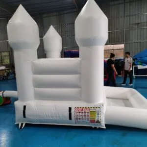 Grand chateau gonflable location/Big bouncy castle rental