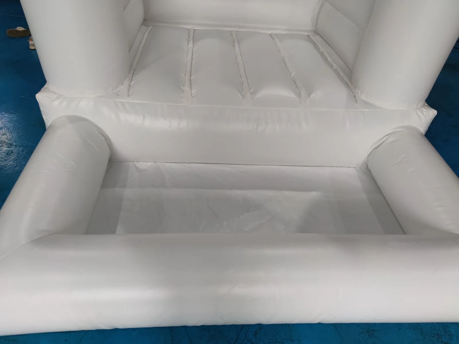 Grand chateau gonflable location/Big bouncy castle rental